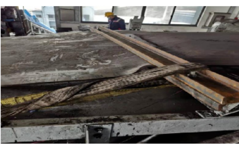 KWZK乐鱼(中国)钢丝输送带硫化机胶接工艺流程分享